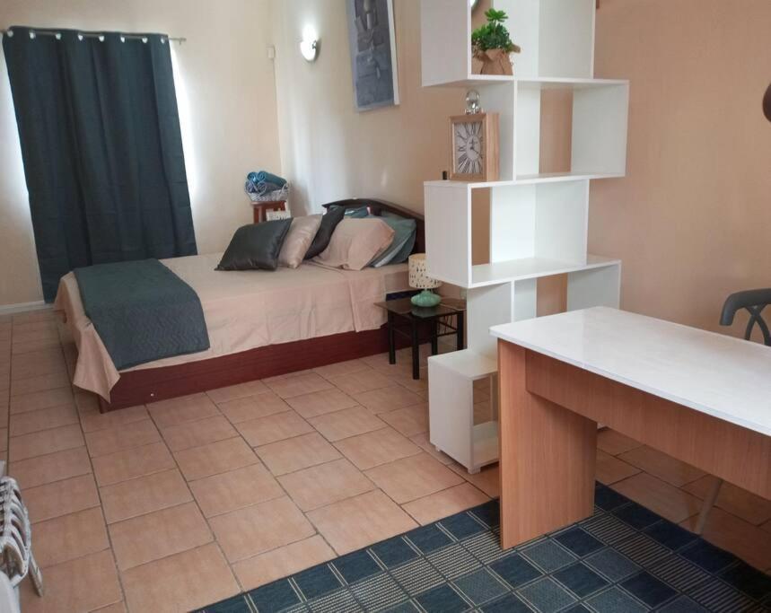 Sunshine Luxurious Villa:4 Mins Walk From Beach Flic-en-Flacq Extérieur photo