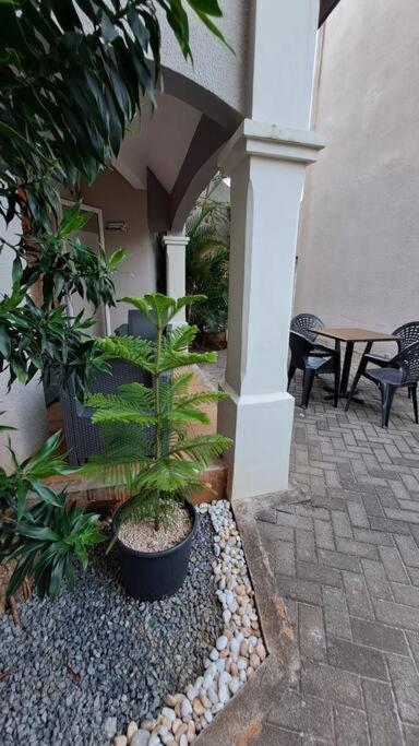 Sunshine Luxurious Villa:4 Mins Walk From Beach Flic-en-Flacq Extérieur photo